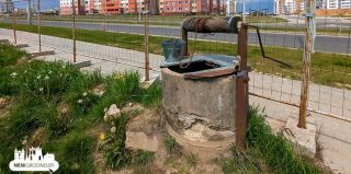 Есть даже ведро. В Грандичах нашли еще один "забытый" на дорожке колодец