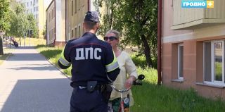 В темноте должен быть обозначен и сам пешеход, и его мобильное устройство. Как ГАИ Гродно проверяет пешеходов и велосипедистов