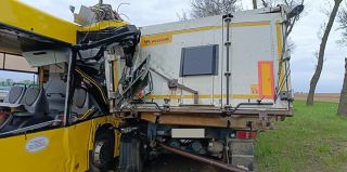 Рейсовый автобус врезался в грузовик, пострадали более 50 пассажиров. Прошел год – что предъявили водителю?