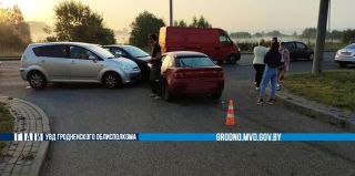 Стала известна причина утренней пробки на Тавлая. Участниками ДТП стали 3 автомобиля