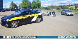 В Лиде мотоциклист с травмами оказался в больнице. Его не заметил водитель при повороте налево