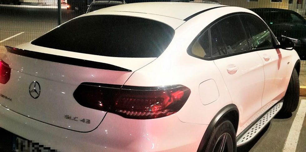 Латыш "за вознаграждение" пытался ввезти в Беларусь недешевый Mercedes, угнанный в Германии