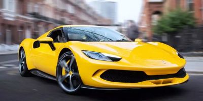 Ferrari запретила садиться за руль владельцам новых суперкаров