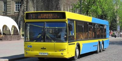 Автобусный парк: "На период школьных каникул приостанавливается движение некоторых автобусов"