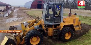 Ветеринарный врач сел за руль "Амкодора" и наехал на женщину-бригадира. Она погибла. Решение суда