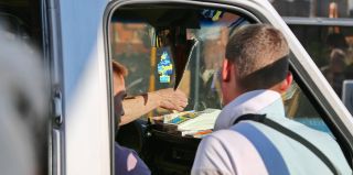 Во всех маршрутках появятся платёжные терминалы, но рассчитаться картой можно будет не везде