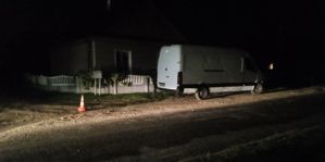 Двигался задним ходом и наехал на пожилую женщину. Она погибла. ДТП под Островцом