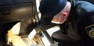 Трое белорусов угоняли в России авто, перебивали VIN и продавали в Беларуси. Им вынесли приговор