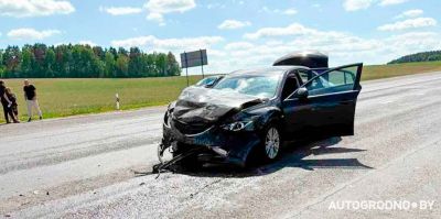 На трассе М6 под Гродно Peugeot выехал под Mazda – водитель объяснил причину