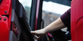 Литва на границе разворачивает фуры, у которых нет разрешения на проезд через страну