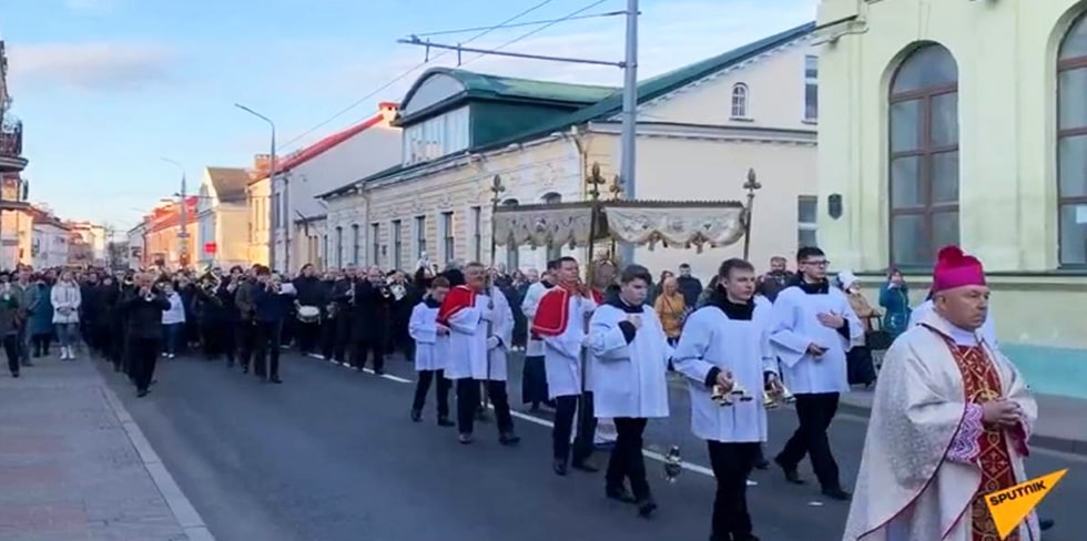 В воскресенье – Пасхальное шествие у католиков. Движение в центре ненадолго ограничат