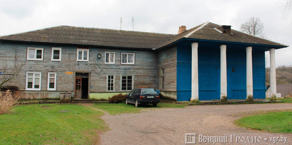 В Понемуни продают часть бывшего дворца последнего короля Речи Посполитой. За сколько?