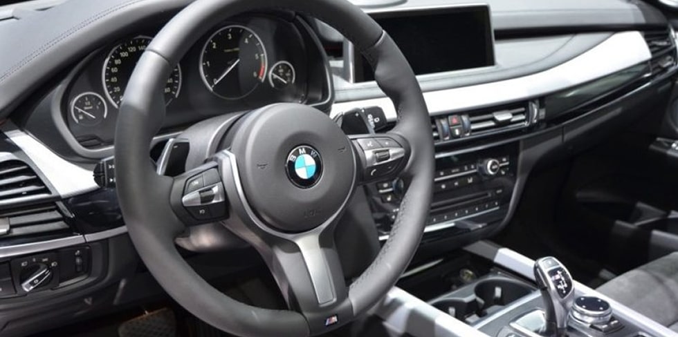 В Гродно остановили BMW, а за рулем – интересный паренек. Ему – 21, а нарушений ПДД – уже 33. Теперь парню грозит уголовка