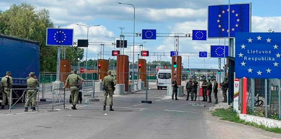 "Завис на нейтральной территории..." Глава департамента рассказал подробности инцидента в "Мядининкае"