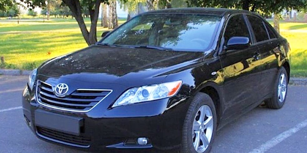 Фирма продала Toyota Camry за 2 000 BYN. Этим заинтересовалась Генпрокуратура
