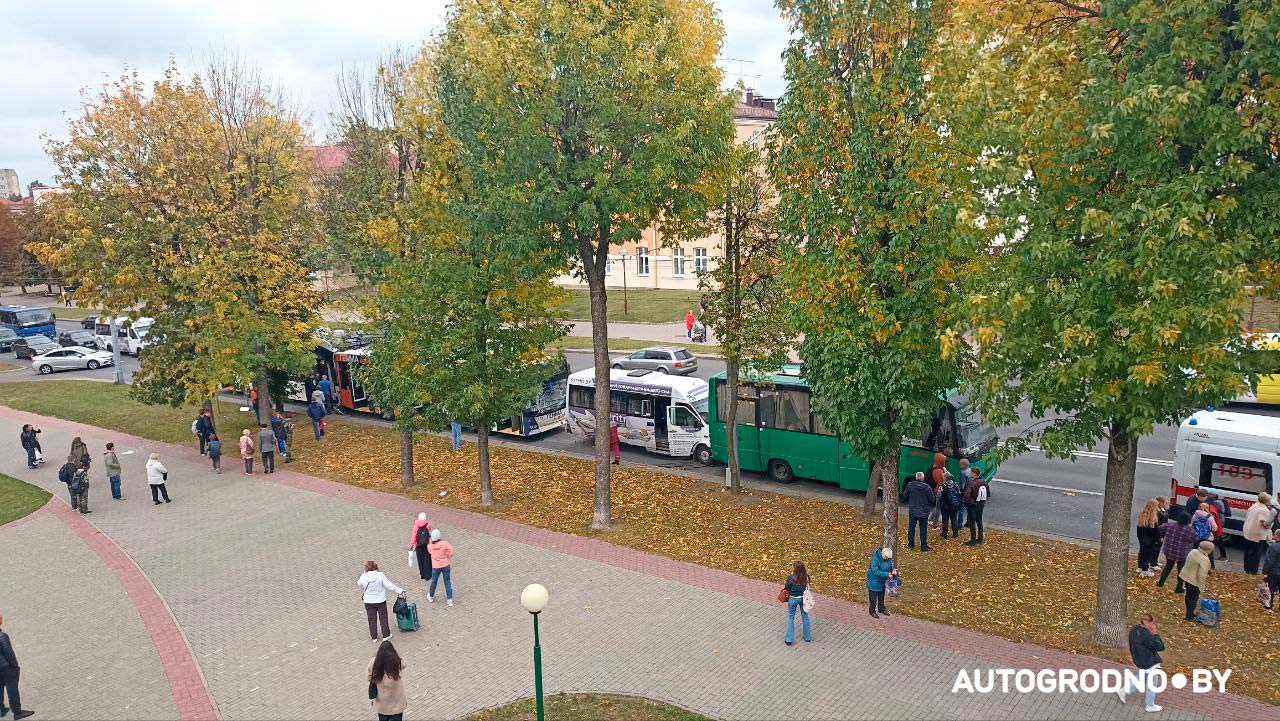 kosmonavtov