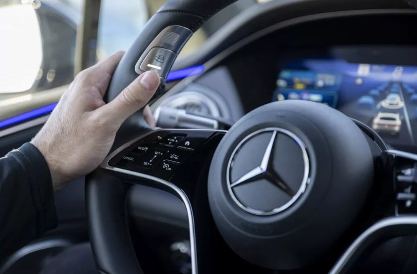 Великобритания заявляет, что в автономных авариях будут виноваты автопроизводители, а не водители