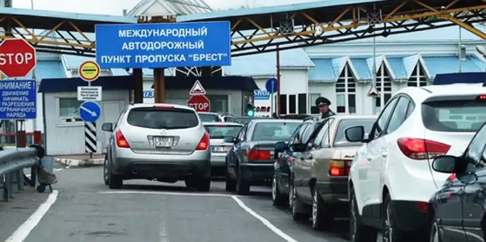 Брестский таможенник продавал информацию перекупщикам. Штраф превысил прибыль в 20 раз