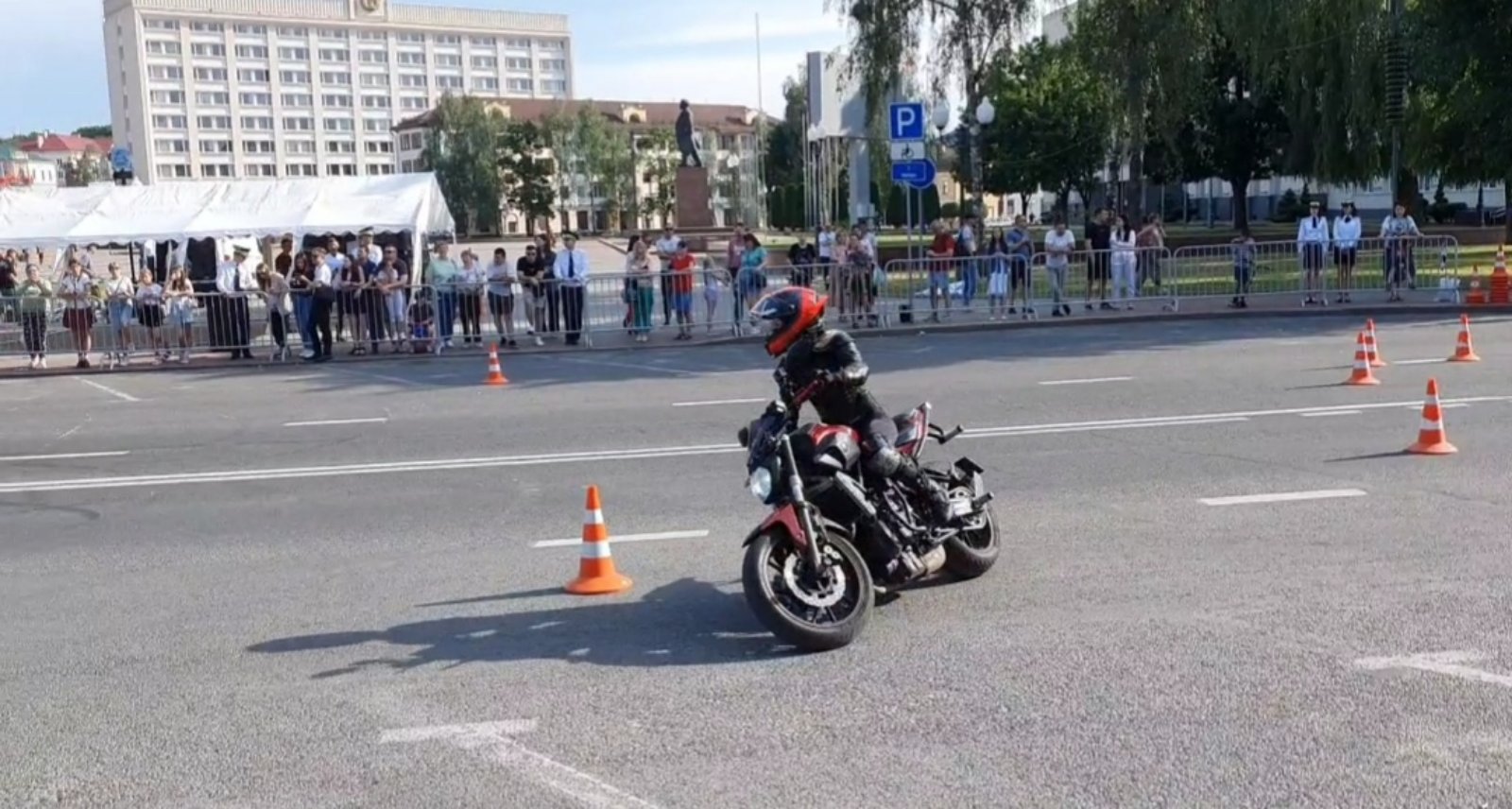moto 01 1