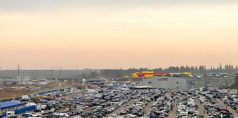 Авторынок в Малиновке выставили на продажу. За сколько?