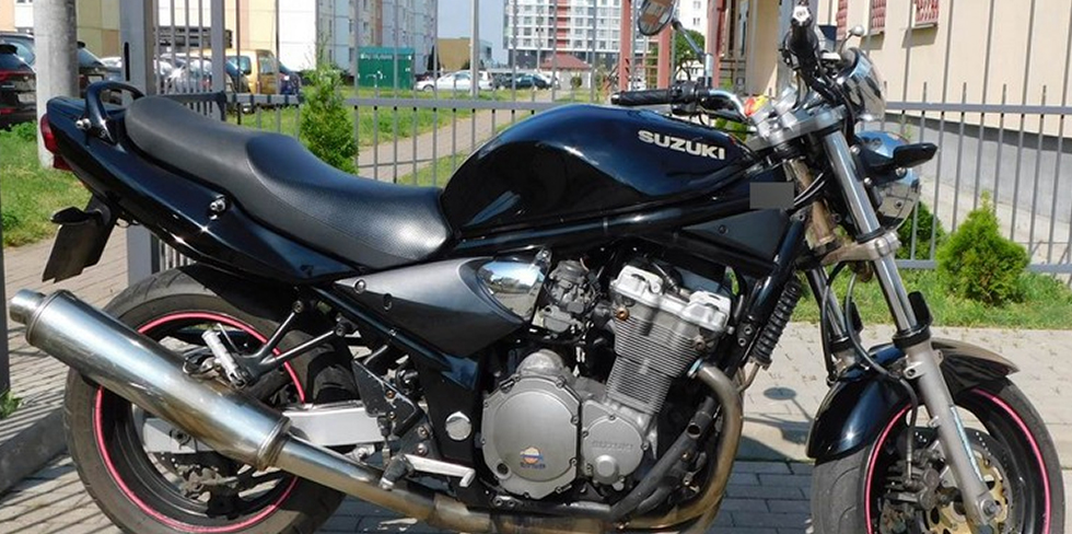 Белорус купил мотоцикл Suzuki. В ГАИ к технике возникли вопросы