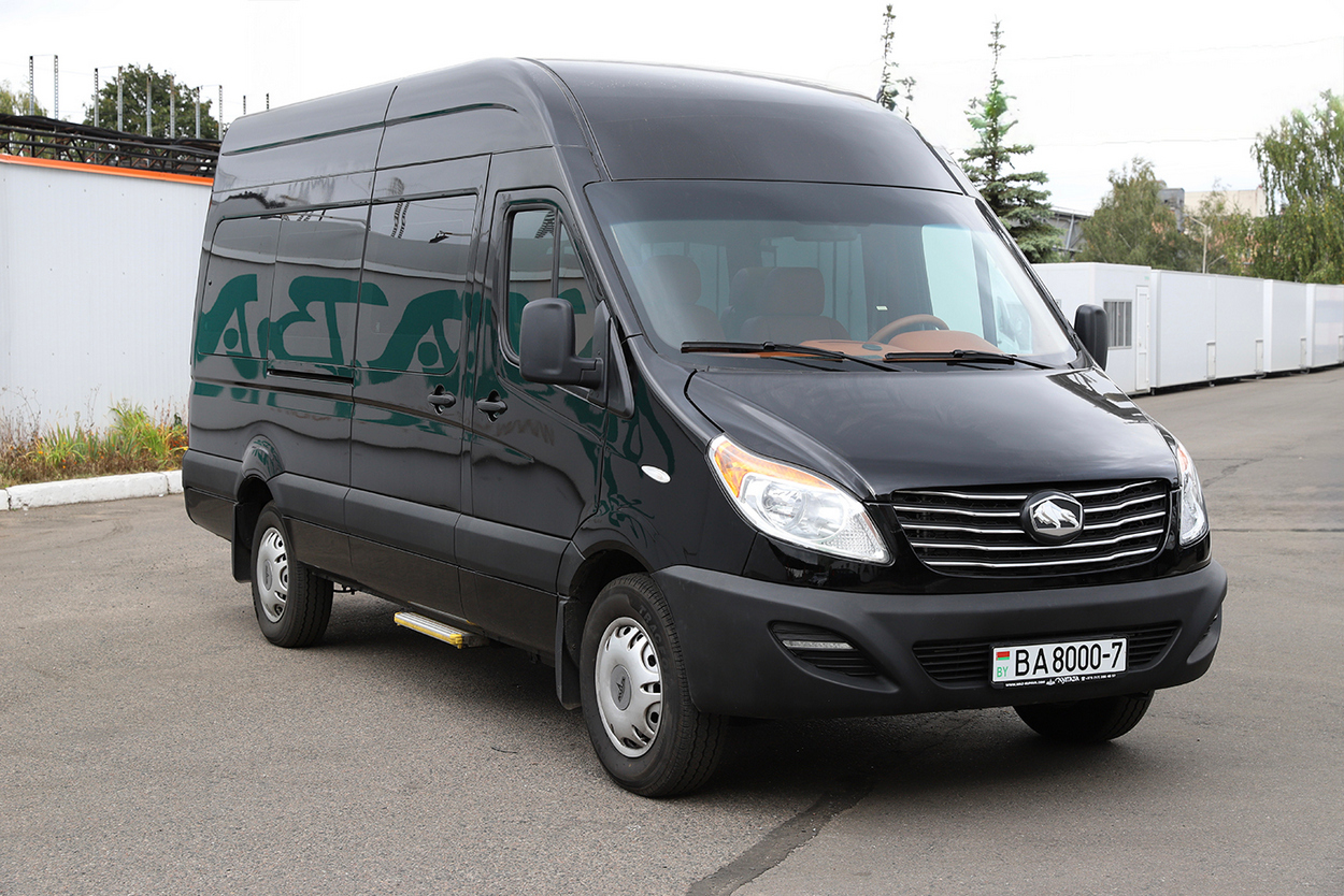 МАЗ выпустил микроавтобус представительского класса