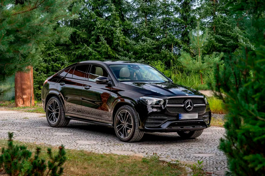 Немец обнаружил деревянные тормозные колодки с надписью Brembo в недавно купленном Mercedes GLE стоимостью 100 000 евро