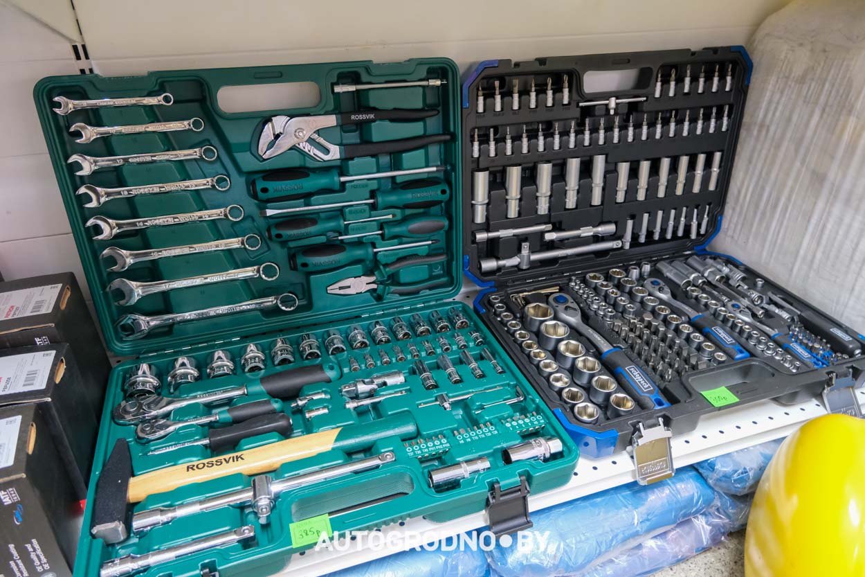 Магазин запчастей в микрорайоне Ольшанка в Гродно