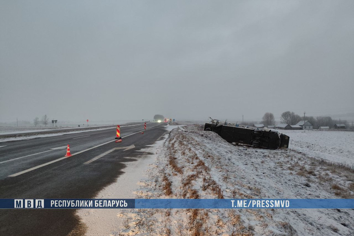 avtobus tolochin 27 12 01