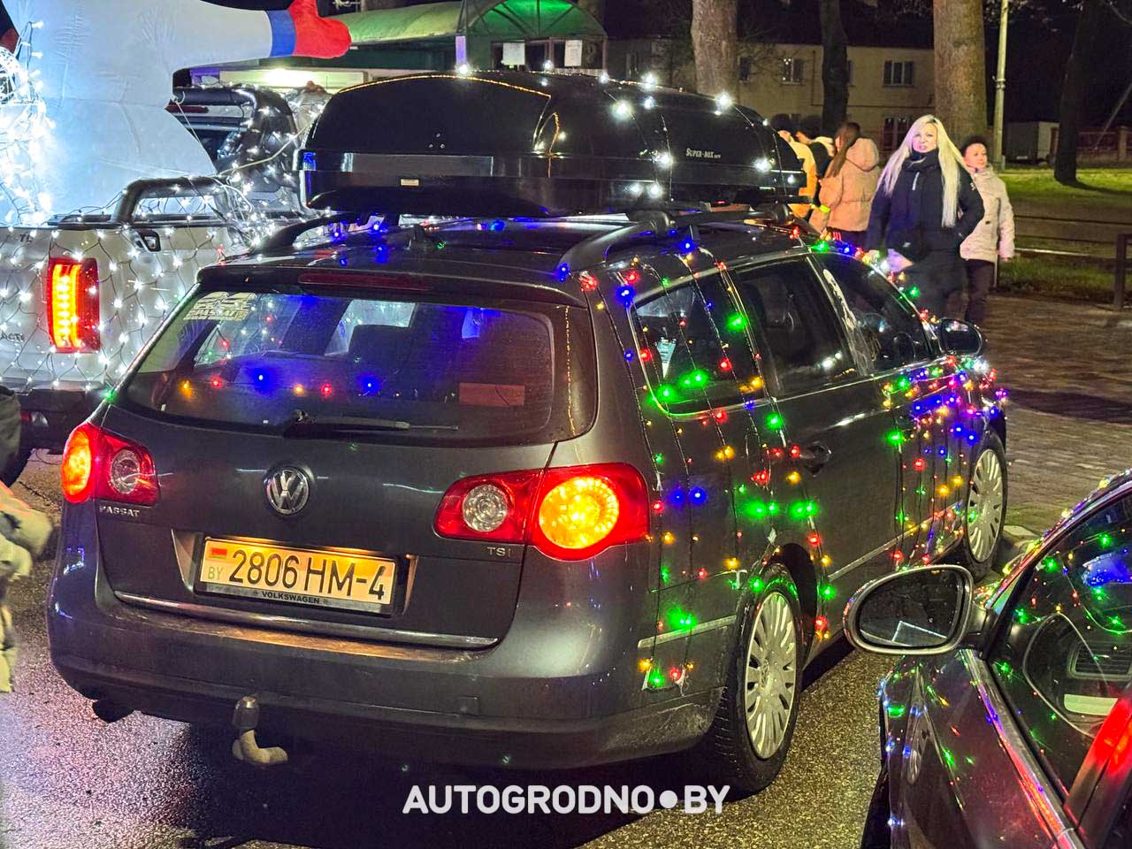 12 декабря автоклубы Гродно зажгли главную ёлку в Скиделе