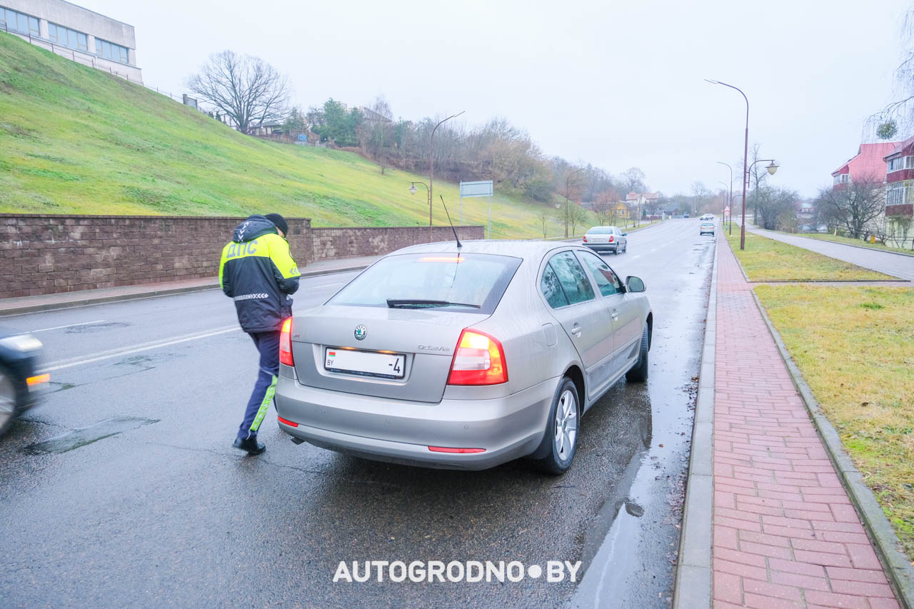 Рейд ГАИ Гродно - на летних или зимних шинах ездят водители Беларуси