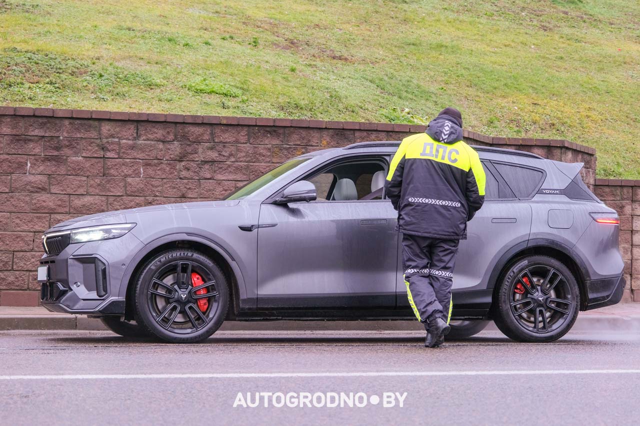 Рейд ГАИ Гродно - на летних или зимних шинах ездят водители Беларуси