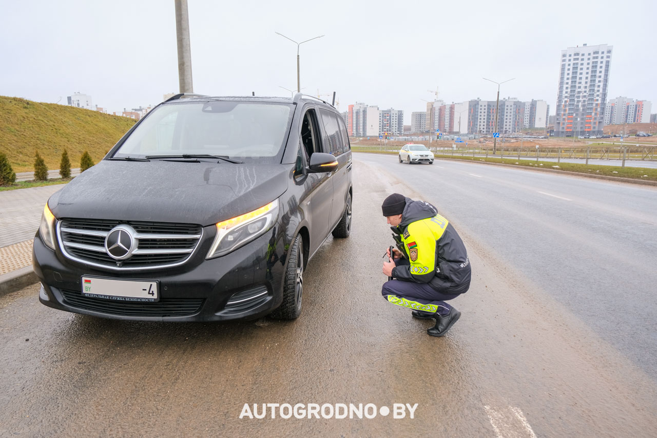 Рейд ГАИ Гродно - на летних или зимних шинах ездят водители Беларуси
