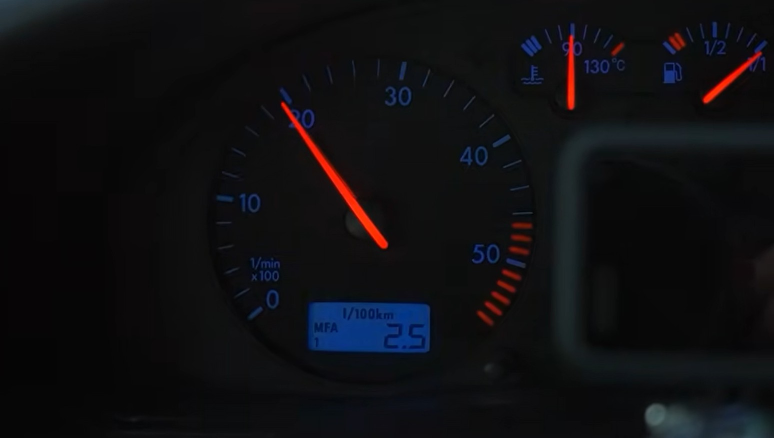 немец едет на дизельном Volkswagen Passat B5 ради рекордно низкого расхода топлива
