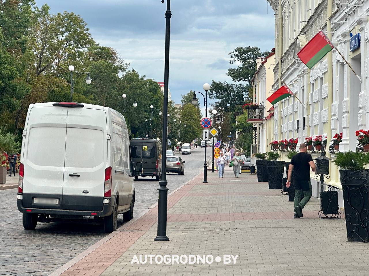 Улица Ожешко в Гродно - запрет на парковку