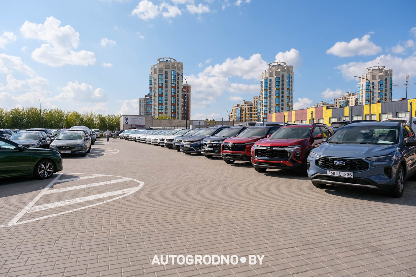 Площадка для продажи автомобилей в Гродно - Арена