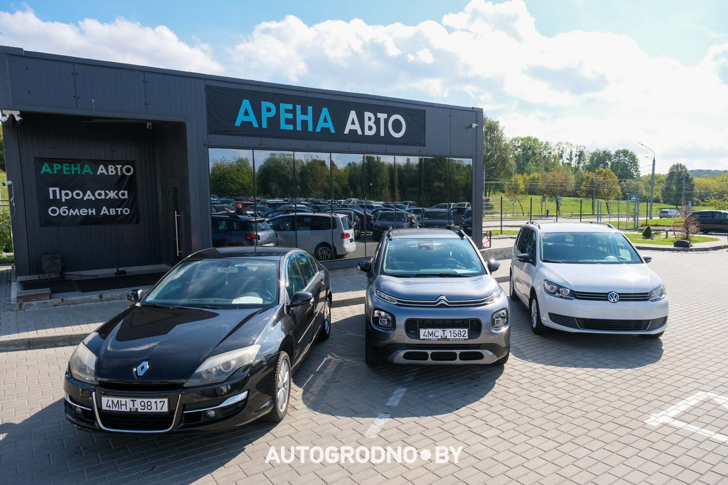 Какие автомобили представлены в автохаусе Авто Арена в Гродно