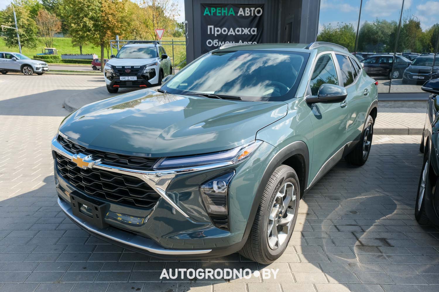 Какие автомобили представлены в автохаусе Авто Арена в Гродно