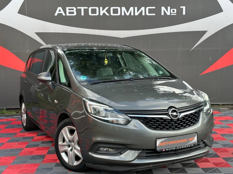 Opel Zafira C · Рестайлинг, 2017 г.
