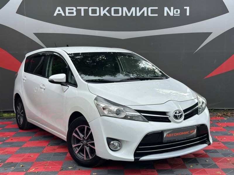 Toyota Verso I · Рестайлинг, 7 мест, 2016 г.