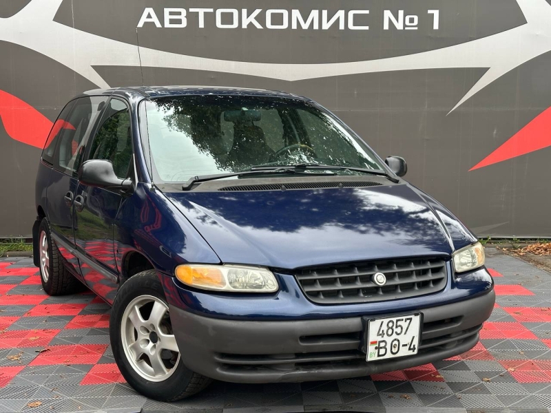 Chrysler Voyager III, 7 мест, 1999 г
