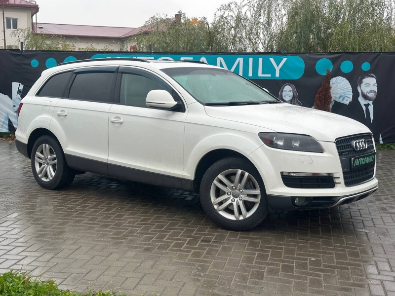 AUDI Q7