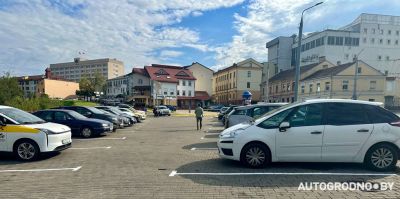 На Виленской работает новая схема парковки. Фоторепортаж