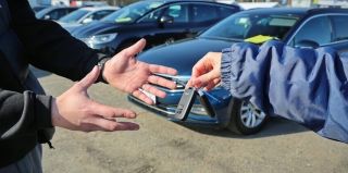 В Беларуси изменены условия проверки налоговой физлиц. Что нужно знать купившим авто белорусам?