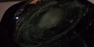 Школьник сбрасывал с 7 этажа пакеты с водой. Один из них упал на автомобиль