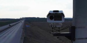 Еще раз о "табло позора" на Р-53. Законно ли показывать на нем номера автомобилей, пояснили в ГАИ