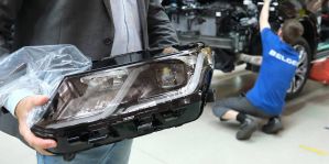 Электрокары начнут страховать по новым тарифам. Владельцам Geely предложат уникальные условия