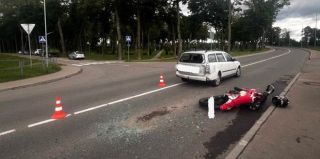24-летний мотоциклист столкнулся с автомобилем в Скиделе