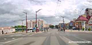 Новый "флешмоб" с пешеходами: еще 11 человек проигнорировали красный свет в Гродно