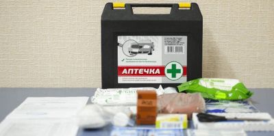Жгут, бинты и изотермическое одеяло: что должно быть в автомобильной аптечке в Беларуси в 2026 году